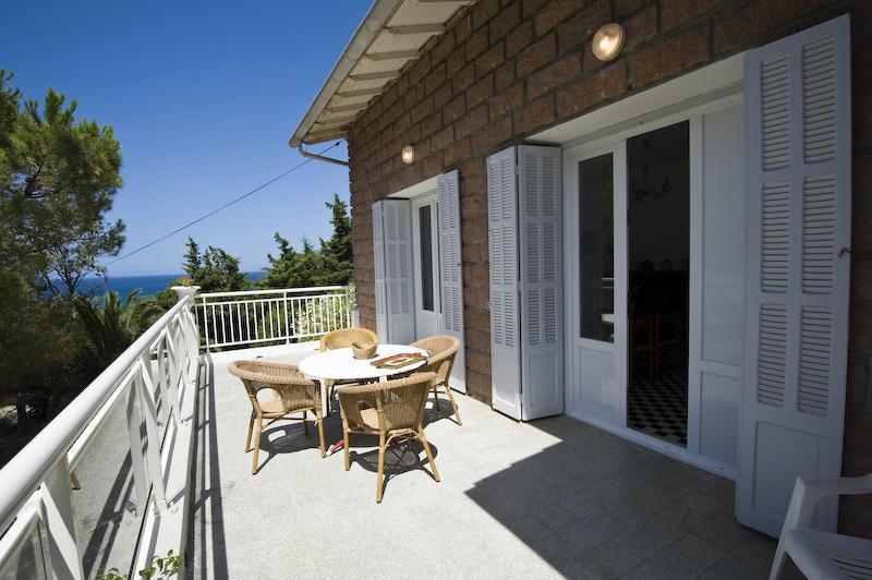 Apartment Kalliste *